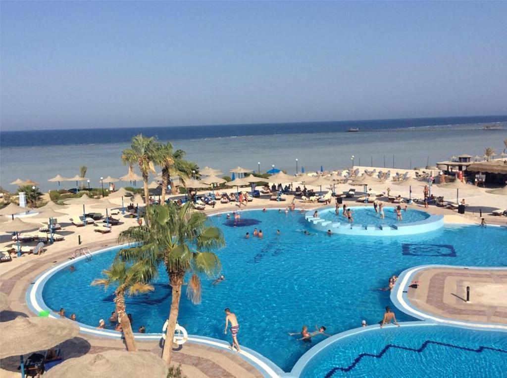 Blue Reef Red Sea Resort Marsa Alam Exterior photo